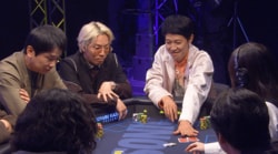 「何してんだよ！」ポーカー芸人・小籔千豊、痛恨の裏目→収録中にショックのあまり“緊急停止”してしまう