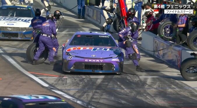 ピットクルーが「飛んでる！」 レース中に捉えた驚きの瞬間「まさに職人技」「身体を張っています」放送席も唸る 3枚目