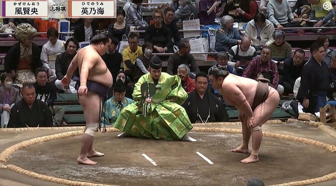 ドラァグクイーンであるマダム・レジーヌさん