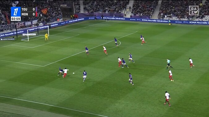 【映像】南野拓実、2人相手に超強気ドリブル→巧妙過ぎる縦パス