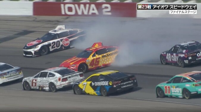 トヨタトヨタトヨタ…米レースで“3台全てトヨタの同士討ち”も「よく皆避けましたよね」放送席も唸った後続の“神回避” 5枚目