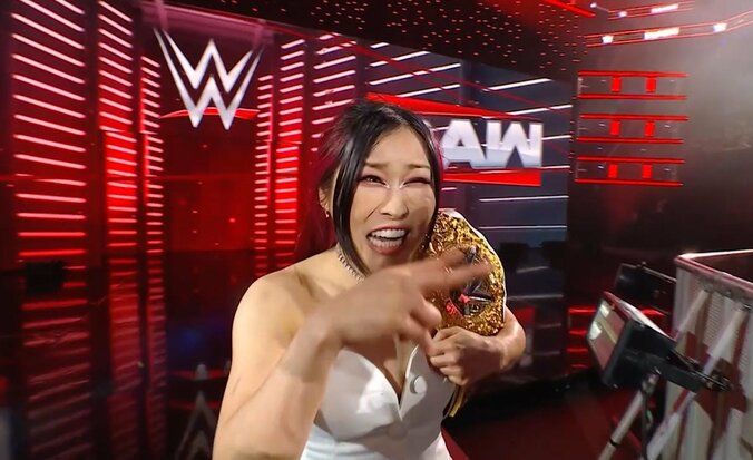 してやったり顔のイヨ