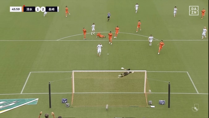 「さすがファンタジスタ」衝撃の“ドライブシュート”にファン熱狂！「美しすぎる」FW長谷川元希が長崎初得点で決勝弾 4枚目