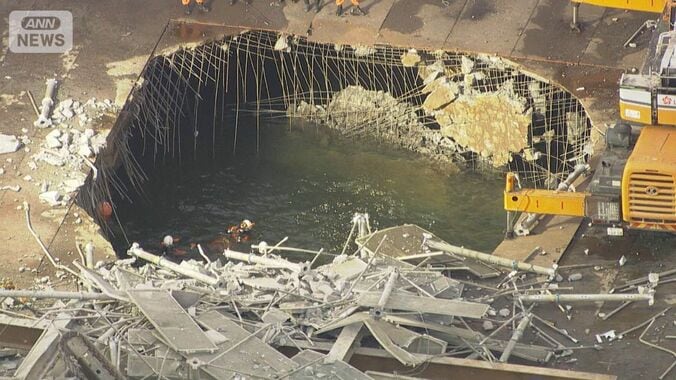 解体作業中に“500tの重り”落下か…川崎・製鉄所の足場崩れ3人重体1人不明 1枚目