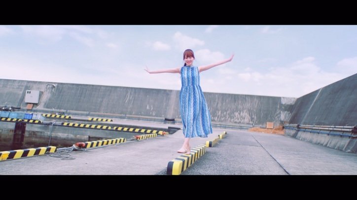 日向坂46ニューシングル収録のユニット曲「ママのドレス」MVが解禁