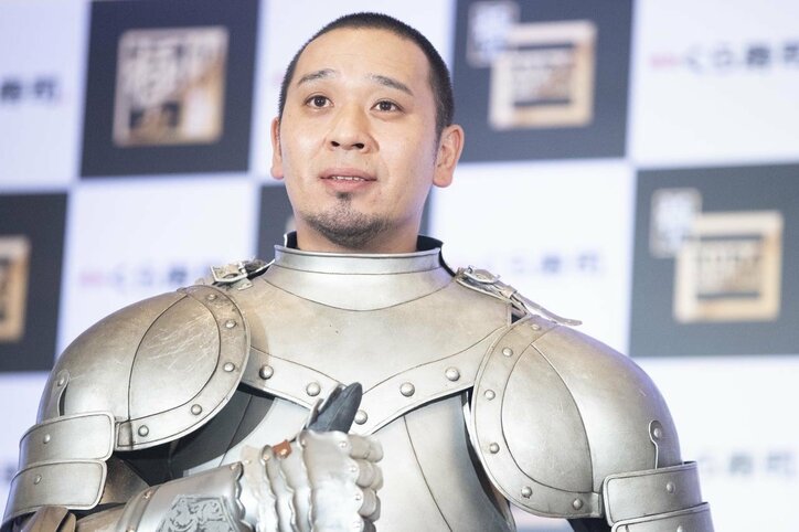 千鳥ノブ、高齢の父にシニアカーをプレゼント　「犬の餌を与える移動に使う」と嘆く