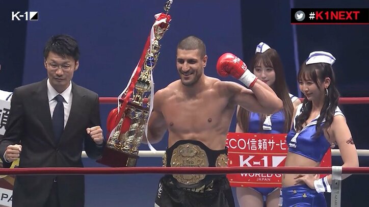 重量級ド迫力KOも「敬意を欠く」勝者に批判の声 試合直後の振る舞いに厳しい意見も