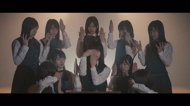 欅坂46、ドラマ主題歌「エキセントリック」MV公開!