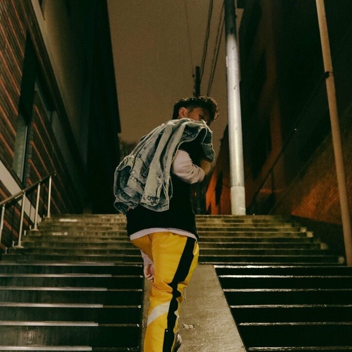 R&Bを軸に高い歌唱力と抜群のグルーヴセンスで注目を集めるシンガー"LOAR"によるニューシングル「ありのままの2人」が7月27日(水)リリース。プロデュースにはfofuが参加。