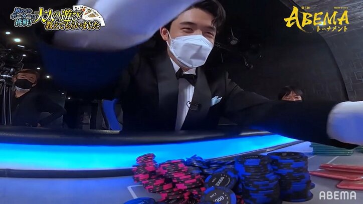 藤井聡太竜王「楽しみにしてきました」“オトナの階段”を昇っちゃった!?初タキシード姿にファン「やっば」「おでこは反則」