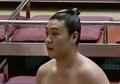 「力士には見えない」「普通のお兄さん」超モデル体型のイケメン力士、破竹の4連勝 「ギャップがすごい」取組の迫力に驚き 