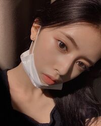 「オフの日か お仕事中 どっちが見たい？」NiziUリマ、“ドアップショット”を公開