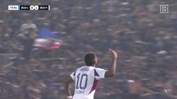 「他サポだけど泣ける」横浜FM退団のエースが独特PKで惜別弾「アンデルソンロペスの涙にもらい泣き」ゴール後泣きながらサポーターに駆け寄る姿に感動の声