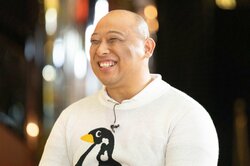 トム・ブラウンみちお、現役アイドルとカップル成立！「いびき・タバコ・パチンコ」すべて一致の奇跡