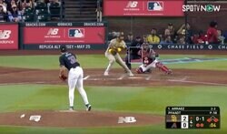 電撃移籍でドジャースが大ピンチ！ なんだよ、この打ち方…！？ MLB屈指の安打製造機の“変態打ち”がヤバすぎる 「打率4割いってたしな」「イチローかよ」