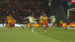 「腰の捻りがえぐい」「美しすぎる」南野拓実の圧巻ダイレクトボレーシュートをフランス人解説者も称賛「完璧なボディバランス」