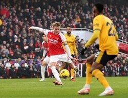 「これぞアーセナル」ダイレクトプレー連発の美しすぎるゴラッソ！８人ブロックを切り裂いて「上手すぎて引いちゃった」「簡単に決めるな」など感嘆の声