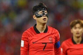 【W杯】「ソン・フンミンはマスクで沈黙」　フェイスガードの“デメリット”を海外指摘「明らかに邪魔」
