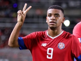 「日本代表と同組」コスタリカの神童18歳が「韓国から2ゴール」! カタールW杯でも脅威に