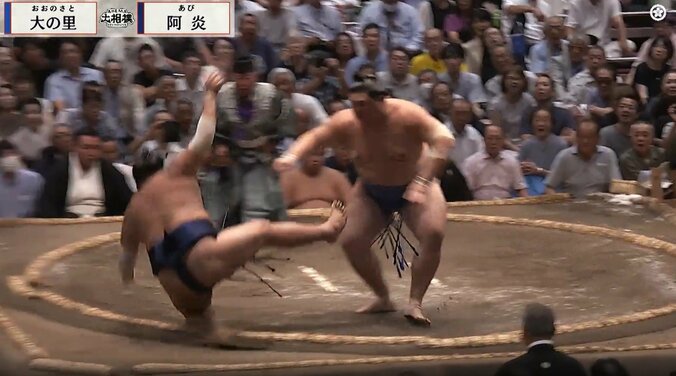 強烈な押し倒し