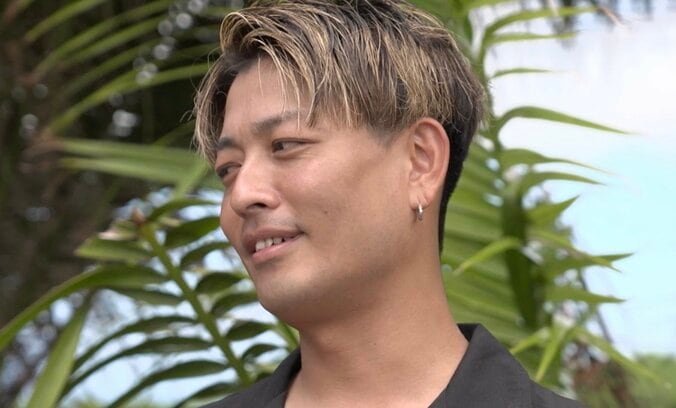 【写真・画像】元国民的アイドルの39歳元夫、13歳年下シンママ美女に「住所教えて」プレゼントをたくらみ「子どもたちにも…」　1枚目