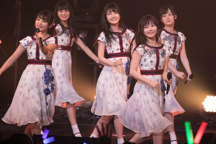 乃木坂46・3期生、”元気過ぎる”学生イベントに登場 大トリ務め10曲披露
