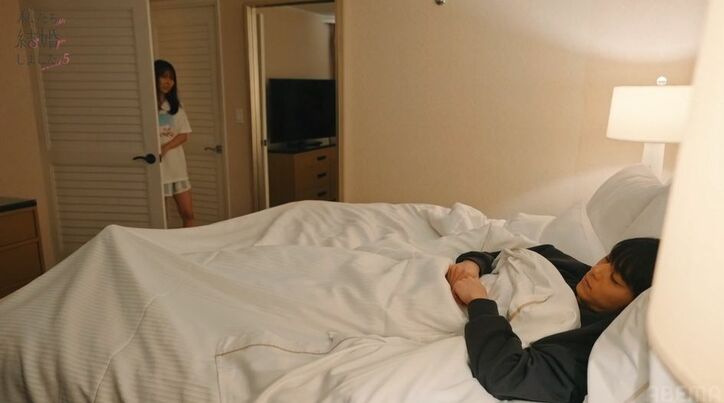 白間美瑠、美脚スラリなTシャツ＆短パン姿