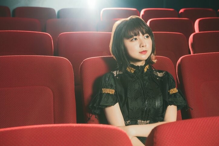 上白石萌歌、ゆうたろうに服を選んでもらい「いつか舞台挨拶で着てみたい」