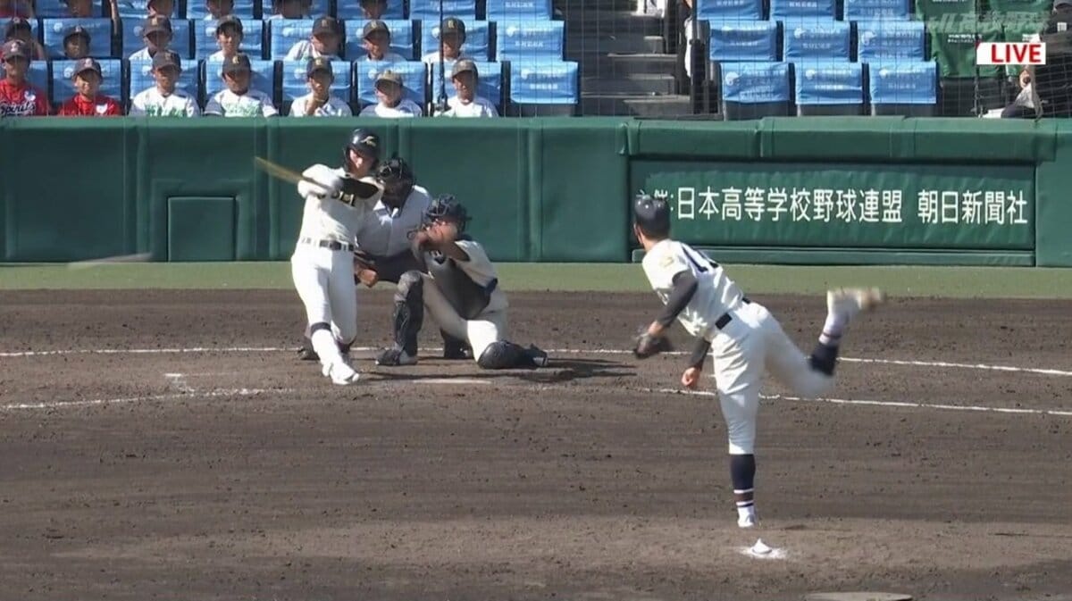 八戸学院光星が4年ぶりベスト8 そつない攻撃に左腕の2年生ダブルエース