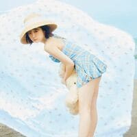 「えぐかわいい」「全部天使」なえなのの“透明感際立つ”水着姿にファン絶賛