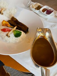 渡辺徹『度肝を抜かれたビーフカレー』