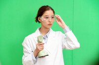 新木優子『＊脳内会議  理科のテストユリカ』