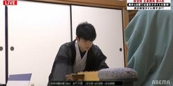 藤井聡太七段、最年少タイトル獲得！30年ぶりに記録更新 初の「17歳タイトルホルダー」に／将棋・棋聖戦五番勝負