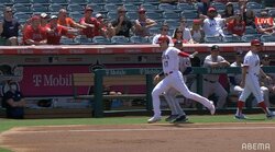 大谷翔平が俊足“ジェット機”に 内野安打でセーフのポーズがファンに反響「か、かわいい」「鳥みたい」