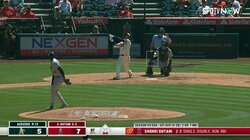 「すげーー音！！」「音が金属バットかよ」およそ木製バットとは思えない大谷翔平のえげつない打球音