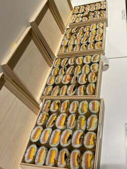 戸田恵子、日々驚かされる様々な差し入れ「ホントに美味しいものばかり」 