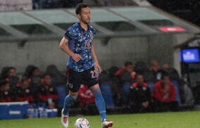 シャルケ指揮官が吉田麻也に期待「ピッチ上のリーダー」、SDも「成功に貢献してくれると確信している」