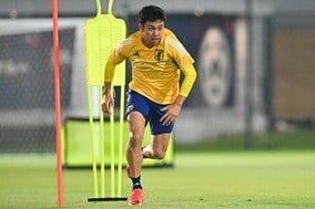 【日本代表 26の肖像｜遠藤航】“ロシアW杯出番なし”から“日本の心臓”へ。成否のカギを握るデュエル王