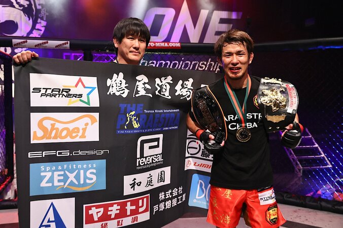 無観客が生んだ劇的KO決着 MMA“7戦全勝”男を豪快に沈めて「俺がチャンピオンだ」 2枚目