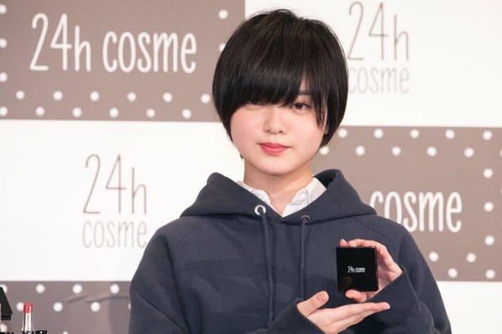 欅坂46平手友梨奈の脱退に柴田阿弥 「グループの真ん中に立っていると、向かい風が強くて吹き飛ばされそうになることもある」