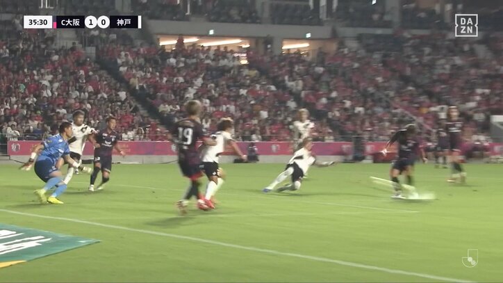 【映像】守備5人の隙間を射抜く貫禄フィニッシュの瞬間