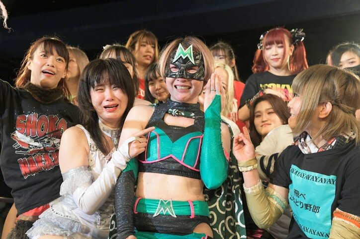 路上プロレス、ケツ特訓、リング上でプロポーズ…世界一自由な団体・東京女子プロレスの大勝負