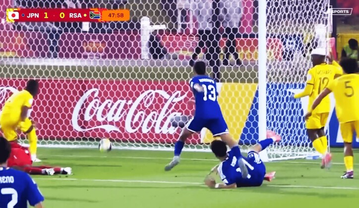 【写真・画像】衝撃の12秒！16歳“和製ルカク”の重戦車ドリブルが「２人分のパワー」「最高だ」ダブルマークを跳ね除け進撃【U-17W杯】　1枚目