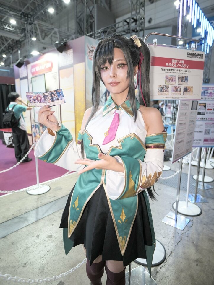 【写真・画像】【TGS2026】出展ブースのコスプレイヤー・コンパニオン一覧|『ペルソナ4R』『シャンフロ』『マブラヴ』など 7枚目
