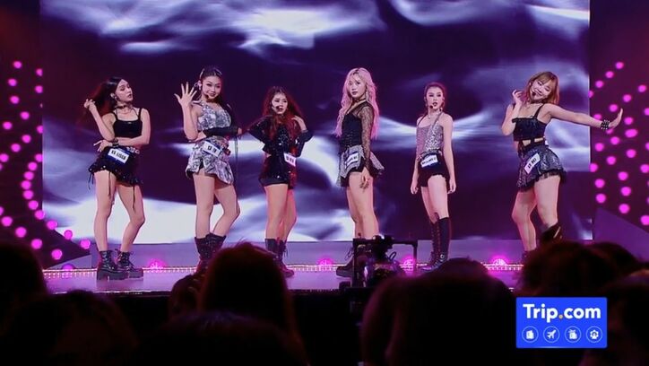 【写真・画像】キツネ耳&大胆衣装で登場!寝そべりながら顎クイも…練習生たちの獣のようなパワフルセクシーダンスに観客熱狂「100%を超えてもう最高!」 2枚目