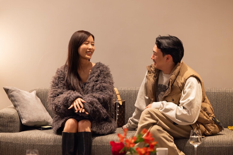「ちょっと待って！」 34歳美人社長がベッドでイチャイチャ？スタジオ騒然「始まってるって」