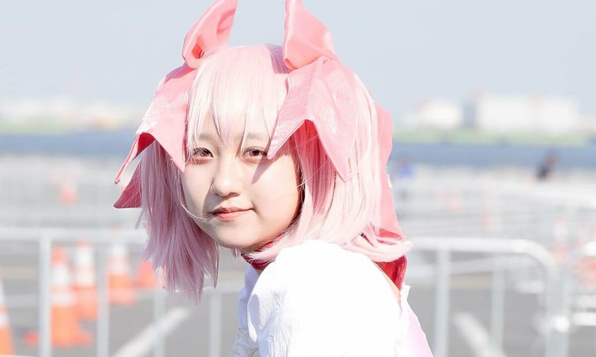 まどマギ』まどかのコスプレに隠された、スカートのふわふわな広がりを