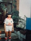 だいたひかるの夫、妻の小学生時代の写真を公開「昔からやる気なさそう」