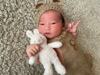 藤本美月『セルフニューボーンフォト』