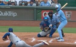 もうワケわからん！ 大谷翔平に“打者が混乱”「これはエグい」絶妙すぎる“高速シンカー”→フリーズして動けなくなる「これが噂の…？」